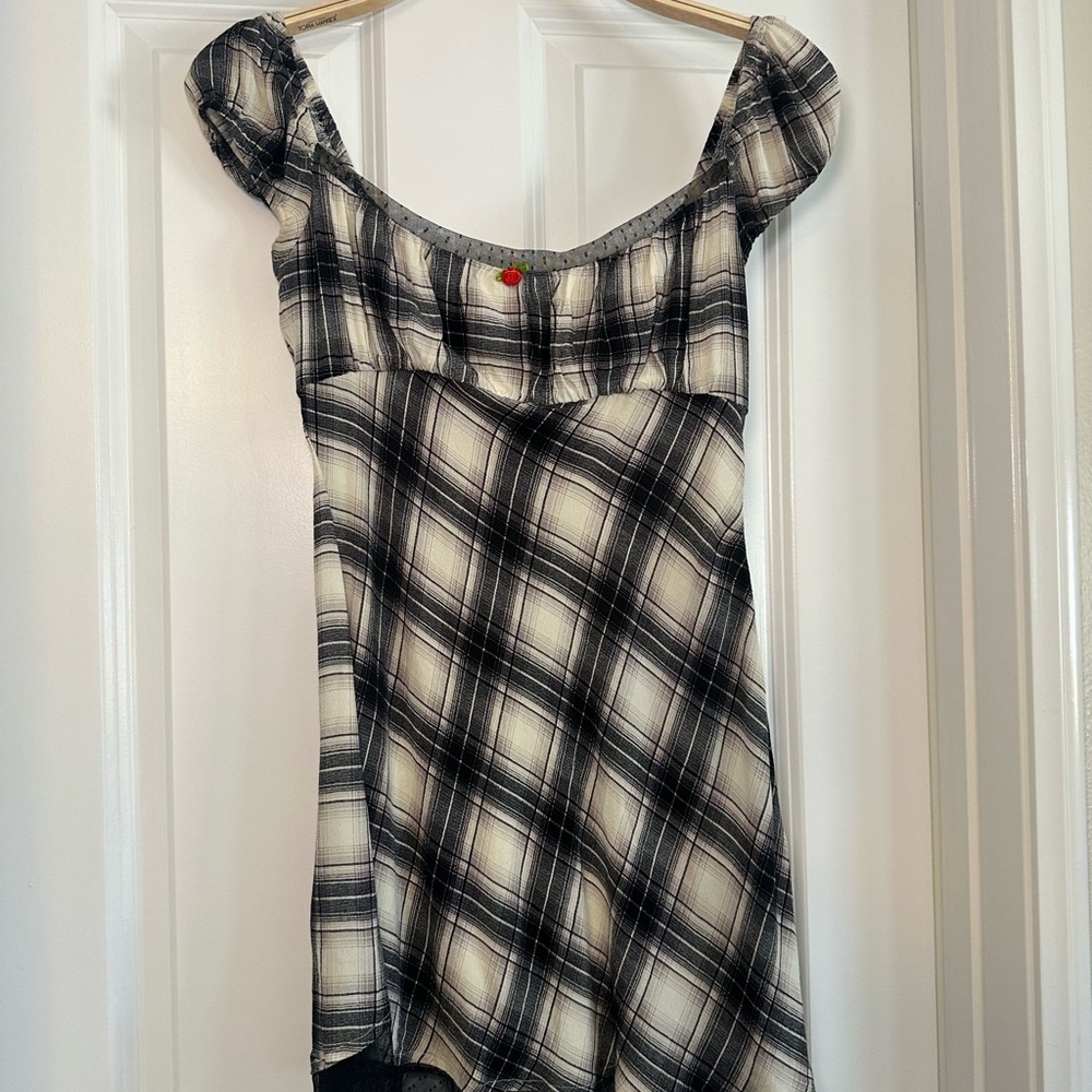 Kimchi Blue Black & White Plaid Off-Shoulder Camisole